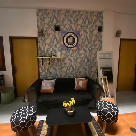 Dyaza Lv Grogol Guest House